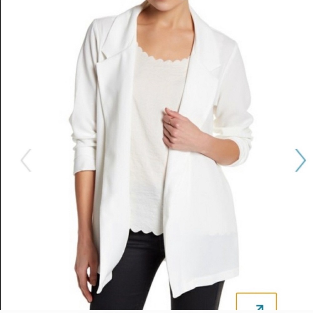 Lush white open front blazer